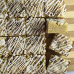 Blondie Chocolate blanco nueces y Glaseado de limon bandeja