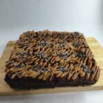 Brownie con arequipe y nueces o chips de chocolate 6